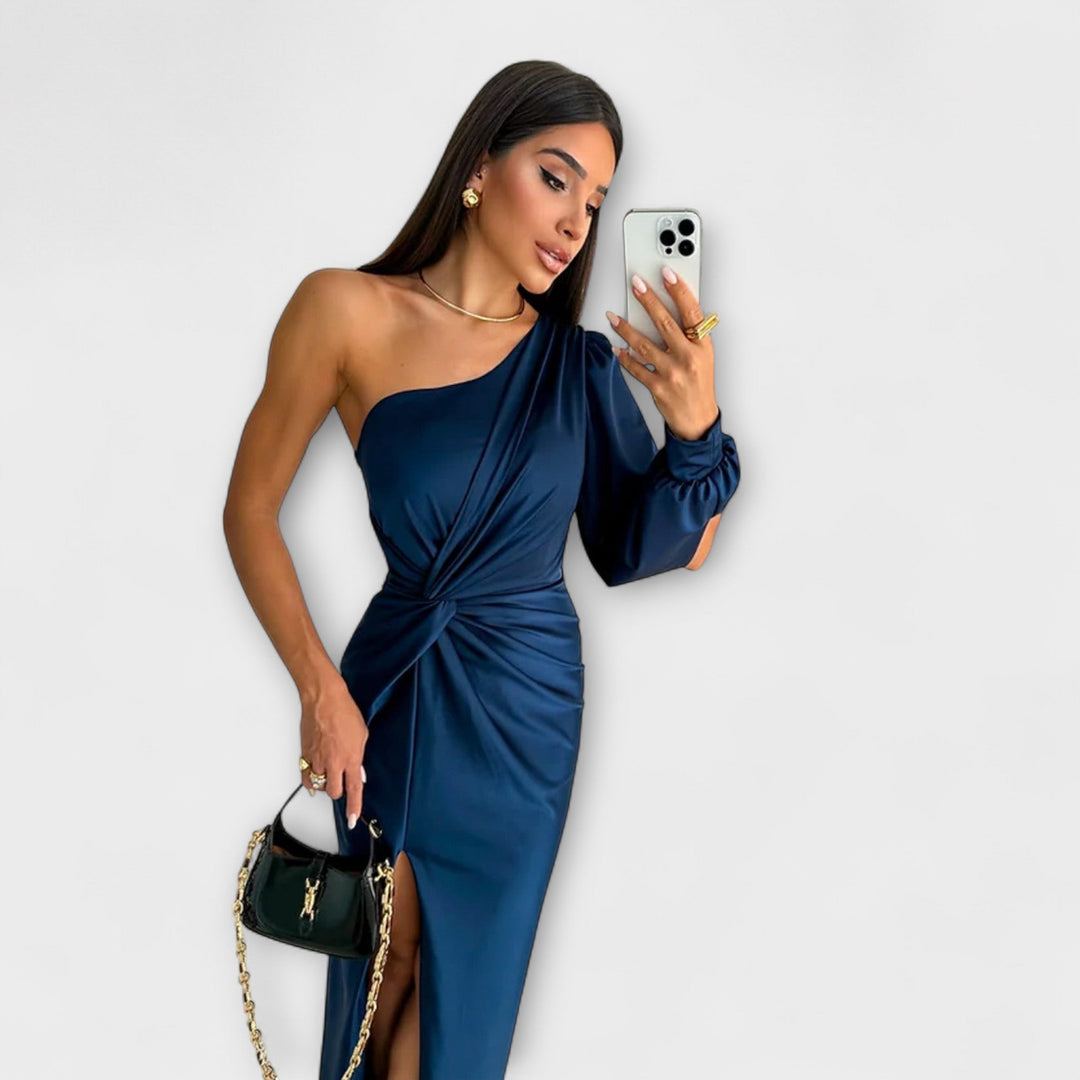 Juli | Elegáns Juli ruha kifinomult dizájn