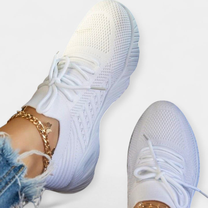 Lili | Könnyű sportcipő modern dizájnnal