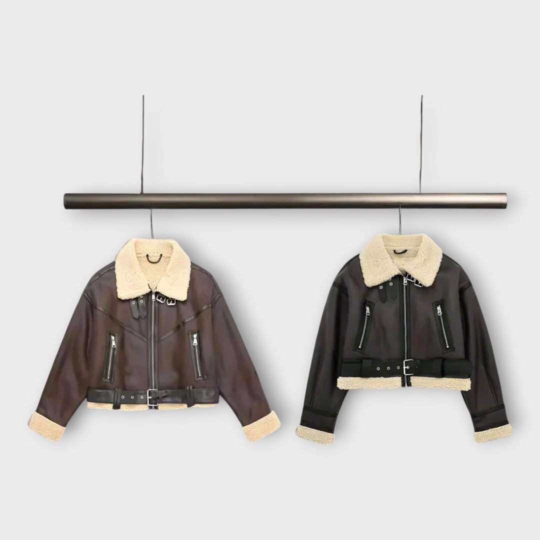 Csenge | Elegáns rugalmas dzseki minden alkalomra