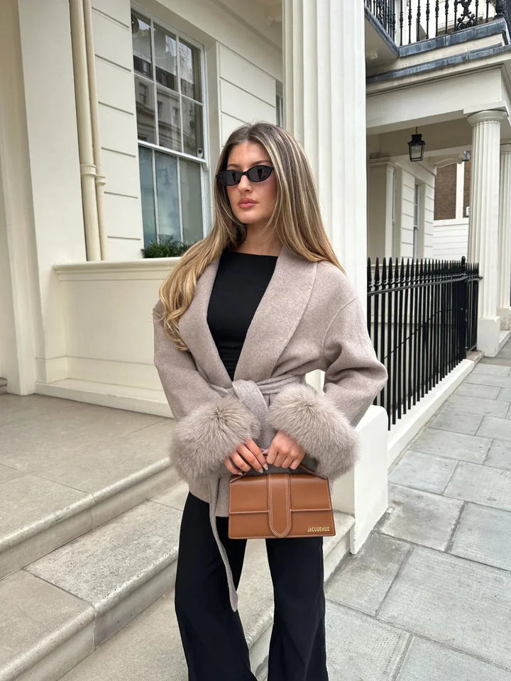 Arctic Grace | Elegáns gyapjúkabát